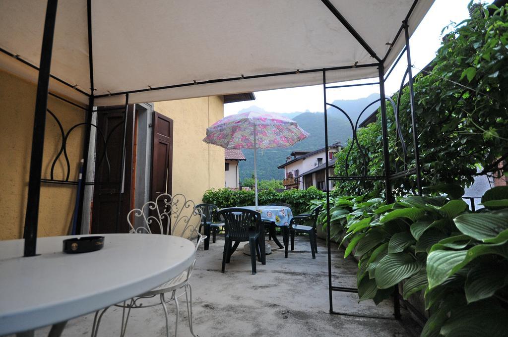 Villa Casa Anna Pieve Di Ledro Habitación foto
